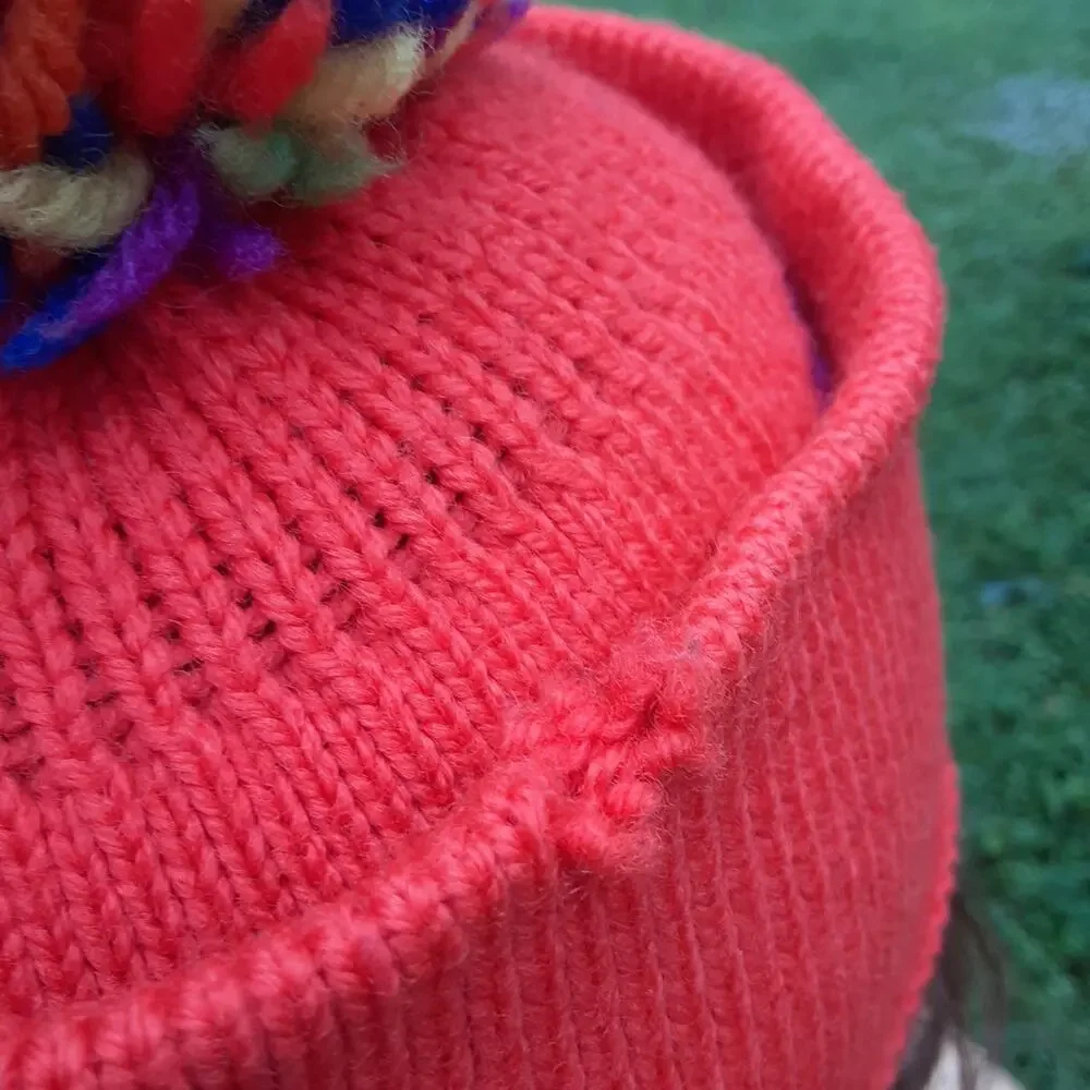 CB Pom Pom Knit Toboggan Stripes Orange/Vibrant Colors Distressed small